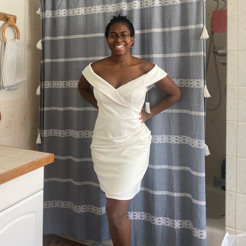 New with tags Size 10 Bridal Shower Dress